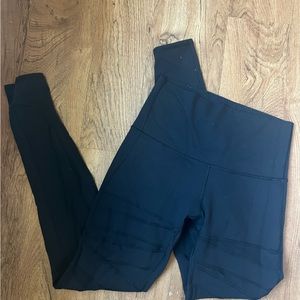 Lululemon size 8 black leggings with cut outs